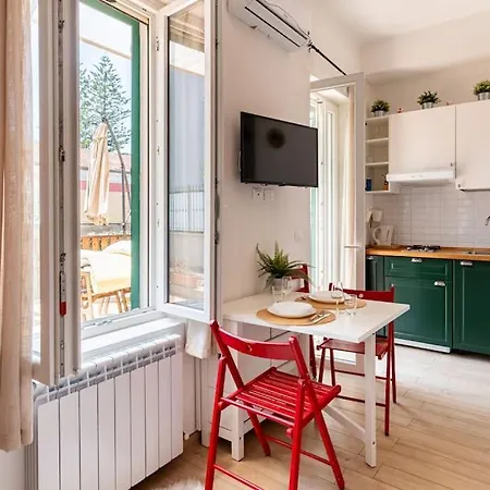 Lägenhet Thekeystudio, Viva Italia Con Giardino, In 2 Minuto Dal Mare