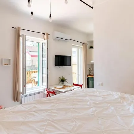 Thekeystudio, Viva Italia Con Giardino, In 2 Minuto Dal Mare Bordighera