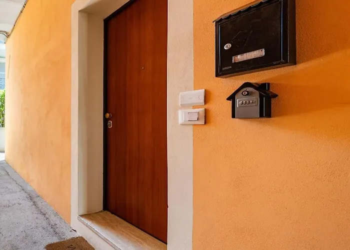 Thekeystudio, Viva Italia Con Giardino, In 2 Minuto Dal Mare 보르디게라